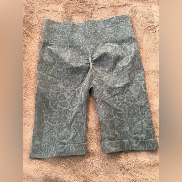 Gymshark Adapt Animal print Seamless Leggings - Picture 4 of 7